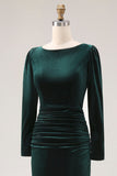 Vestido de trabajo midi de terciopelo verde oscuro con funda fruncida y manga larga