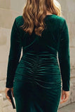 Vestido de trabajo midi fruncido de terciopelo verde oscuro de talla grande con manga larga