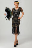 Vestido ajustado con flecos dorados y cuentas de la década de 1920