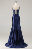 Vestido largo de graduación bordado con corsé de sirena azul marino y abertura