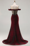 Vestido largo de baile de sirène negro rojo corsé descubierto