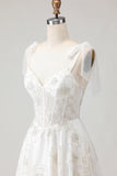 Corsé de tul bordado blanco Tirantes finos Vestido de novia largo con moño