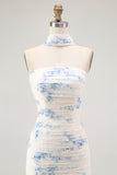Vestido de invitada de boda de terciopelo sin tirantes con funda de flor azul blanca y quemada con abertura