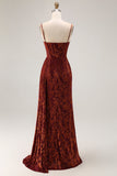 Vestido de dama de honor de terciopelo quemado con serpentina de sirena burdeos con abertura
