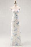 Vestido de invitada a la boda con corsé de terciopelo quemado de funda de flor azul blanca