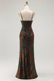 Vestido maxi de terciopelo con tirantes finos verde oscuro y abertura