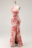 Vestido de invitada a boda con un solo hombro floral champán con abertura