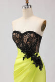 Vestido largo largo de graduación de perna Sirena negra verde con encaje aplicado y abertura
