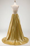 Vestido largo de graduación metálico dorado sin tirantes plisados con cuentas y corte largo
