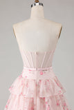 Vestido largo de graduación con corsé rosa floral sin tirantes y estampado de una línea A con volantes