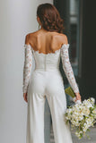 Monos de novia blancos con hombros descubiertos y bolsillos