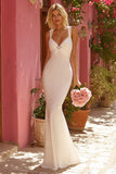 Vestido de novia largo fruncido blanco con cuello en V de sirena