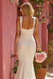 Vestido de novia largo fruncido blanco con cuello en V de sirena
