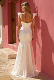 Vestido de novia largo fruncido con manga corta de sirena blanca y abertura