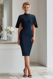 Vestido midi de la madre de la novia con cuentas de lápiz azul marino