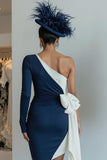 Vestido midi de la madre de la novia de un hombro ajustado negro con lazo