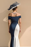 Vestido largo de la madre de la novia de la sirena de satén en blanco y negro con hombros descubiertos
