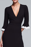 Vestido largo formal de sirena con volantes y cuello en V en blanco y negro