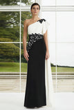 Vestido largo formal con aplicación de tubo en blanco y negro de un hombro