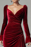 Vestido formal midi con volantes de manga larga de sirena de terciopelo burdeos