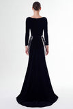 Vestido formal de manga larga con vaina de terciopelo negro y plateado con lentejuelas