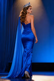 Vestido largo de concurso de sirena de satén azul real con capa