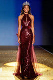 Vestido largo de gala halter de sirena en color burdeos brillante con lazo