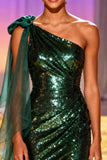 Vestido largo de sirena de un hombro con abertura y abertura