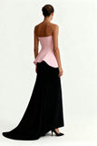 Vestido largo formal sin tirantes negro y rosa