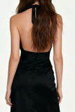 Vestido largo formal halter de satén negro con fajín