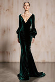 Vestido de noche largo de sirena de terciopelo con cuello en V y manga
