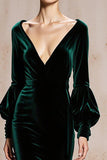 Vestido de noche largo de sirena de terciopelo con cuello en V y manga