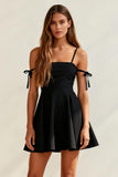 A Line Vestido negro con hombros descubiertos y lazo