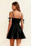 A Line Vestido negro con hombros descubiertos y lazo