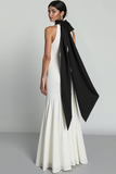 Vestido Formal Largo de Cuello Alto con Abertura A Blanco