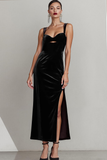 Vestido Formal Largo de Terciopelo Negro con Abertura