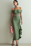 Vestido formal de sirena con hombros descubiertos en oliva con volantes