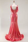 Vestido largo de fiesta con cuentas de sirena en coral metálico y abertura
