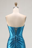 Vestido largo de fiesta con cuentas de sirena y corsé fruncido sin tirantes azul real con abertura