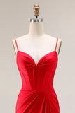 Vestido largo de fiesta de satén fruncido con tirantes de sirena roja