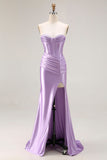 Vestido largo de fiesta plisado con corsé de sirena morado sin tirantes con abertura