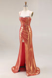 Vestido largo de fiesta con cuentas de sirena en naranja metálico y fruncido con abertura