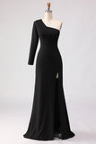 Vestido negro de satín de satín de la madre de la novia con abertura