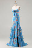 Vestido largo de graduación con volantes y sirena floral azul