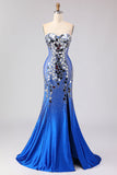 Vestido largo de graduación de sirena azul azul sin tirantes con cuentas y abertura lateral con espejo