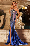 Vestido largo de graduación de sirena azul azul sin tirantes con cuentas y abertura lateral con espejo