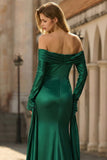 Vestido largo de baile de sirena de satén fruncido verde oscuro verde descubierto con mangas largas