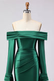 Vestido largo largo de satén de satén y sirena verde oscuro de fin de curso y manga larga