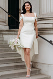 Mini vestido de novia con lazo y tubo de hombros descubiertos blanco