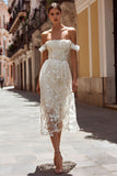 Vestido de novia midi de línea A con corsé floral marfil con hombros descubiertos